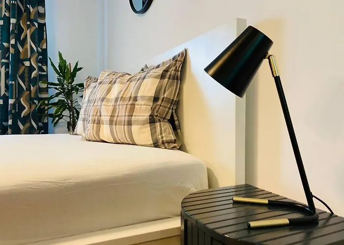 The Place 2be Бухарест