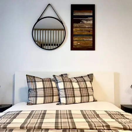 The Place 2be Апартаменты Бухарест