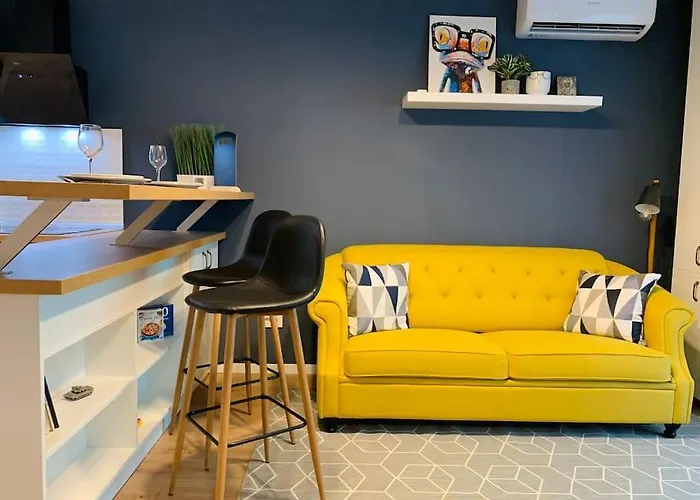 The Place 2be Апартаменти *